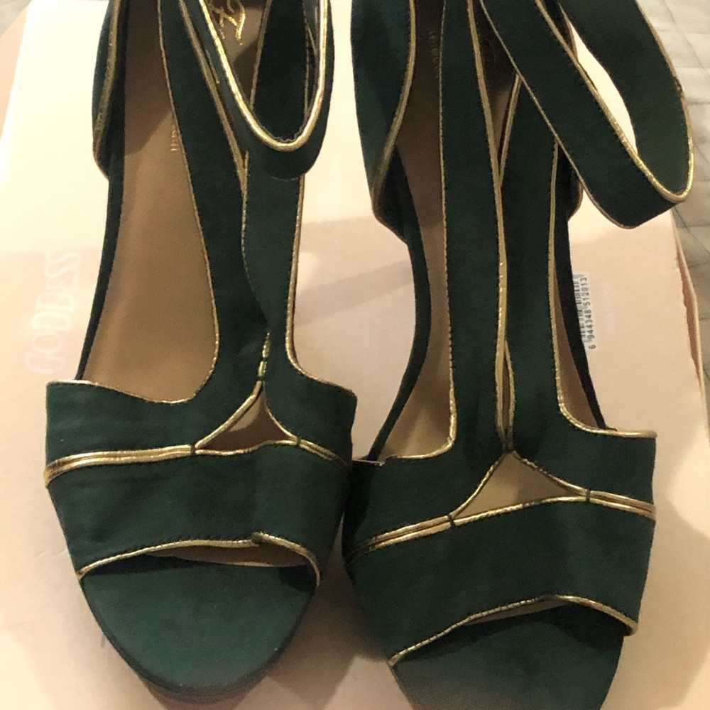 Paula Abdul High heels.